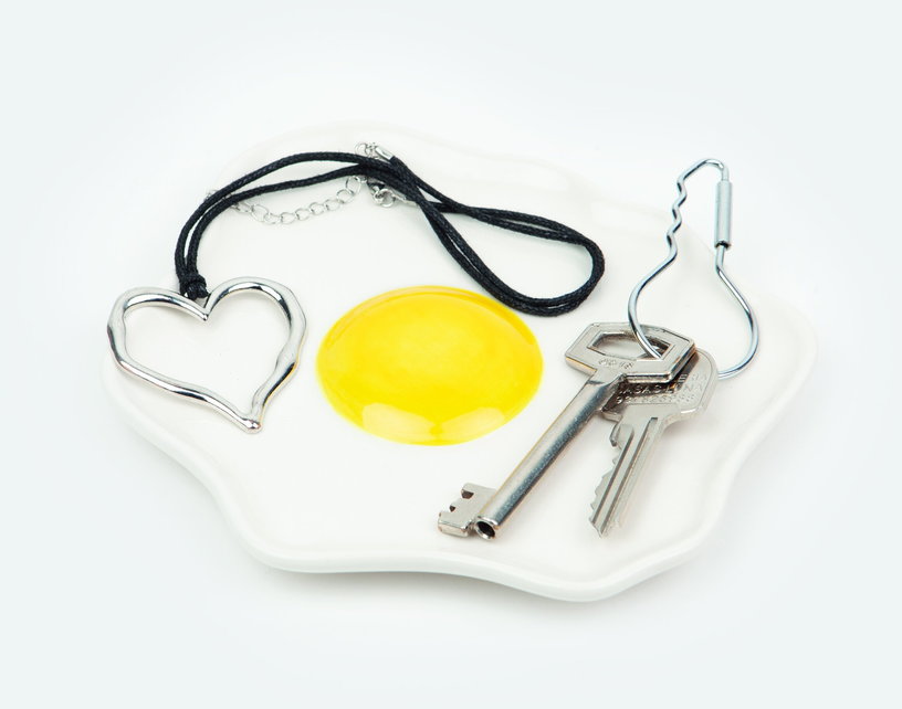 plateau-en-ceramique-oeuf-au-plat-14cm-doiy-3