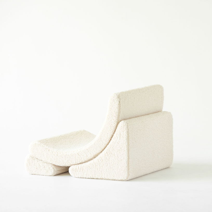 fauteuil-arrondit-en-sherpa-boucle-blanc-80x65x55-moon-chair-wigiwama-3