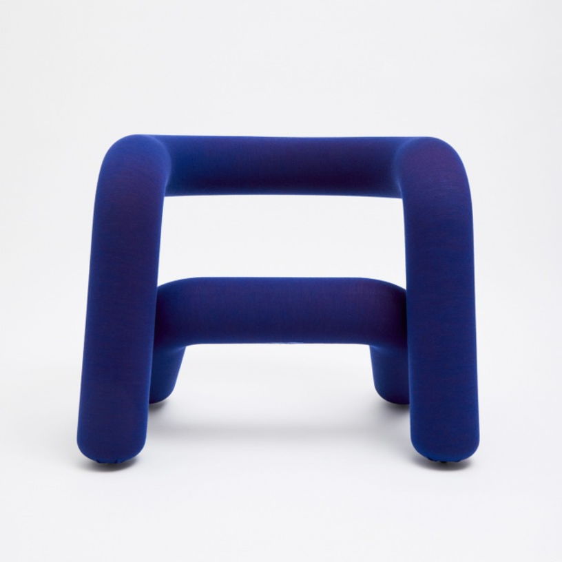 fauteuil-bleu-rouge-65cm-extra-bold-moustache-2