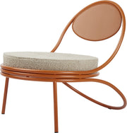 fauteuil-lounge-orange-et-boucle-copacabana-gubi-1