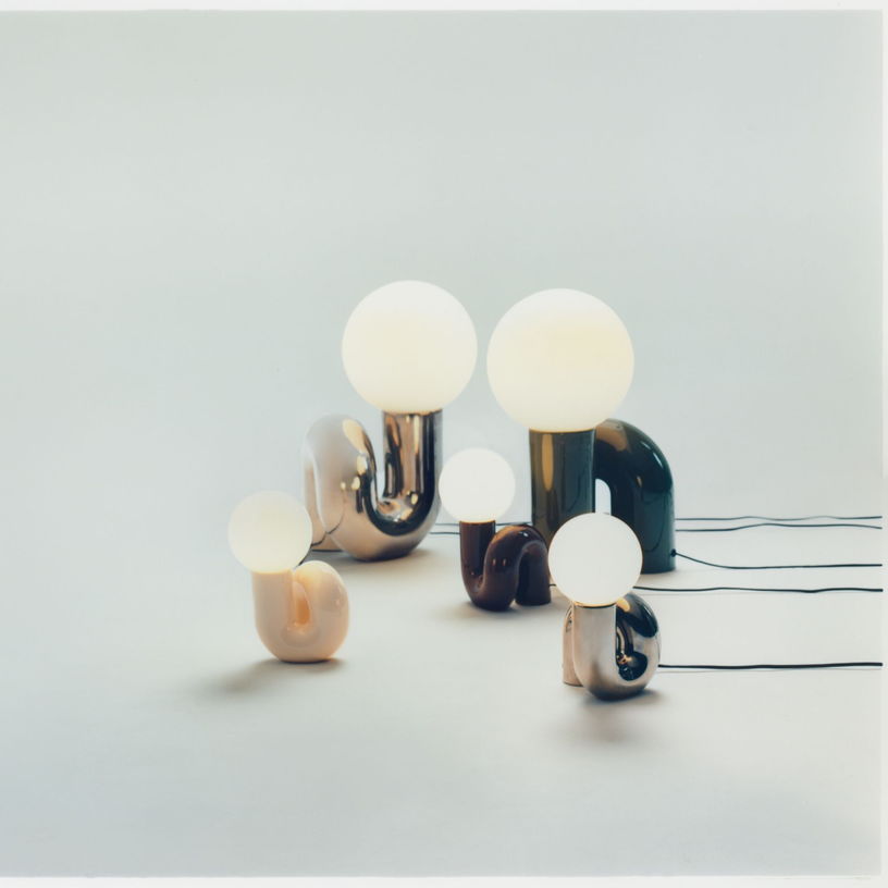 grande-lampe-a-poser-en-ceramique-vert-51cm-neotenic-petite-friture-2