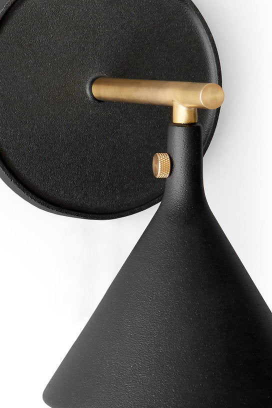 applique-murale-en-fonte-d-aluminium-noir-et-detail-en-laiton-brosse-19cm-cast-sconce-audo-5