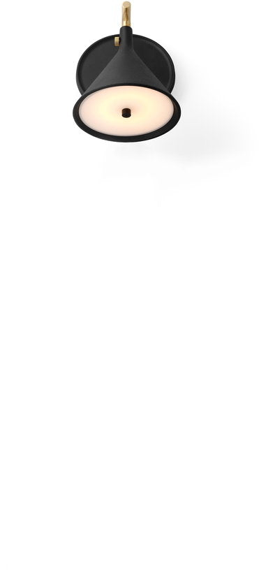 applique-murale-en-fonte-d-aluminium-noir-et-detail-en-laiton-brosse-19cm-cast-sconce-audo-3