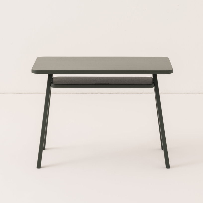ensemble-bureau-enfant-avec-1-chaise-en-bois-de-hetre-massif-vert-profond-growing-green-nobodinoz-4