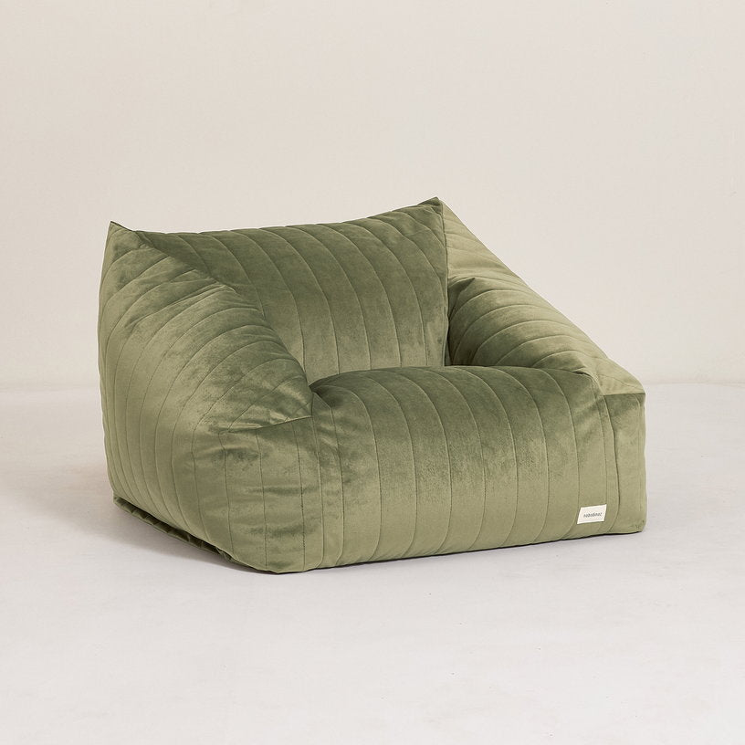 fauteuil-pouf-en-velours-recycle-vert-olive-72x75x42cm-chelsea-nobodinoz-1