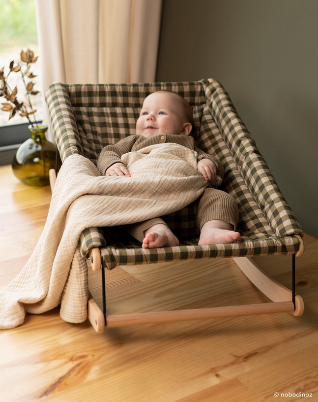 transat-bebe-en-bois-de-hetre-massif-en-coton-bio-vert-82x44x39cm-growing-green-nobodinoz-8