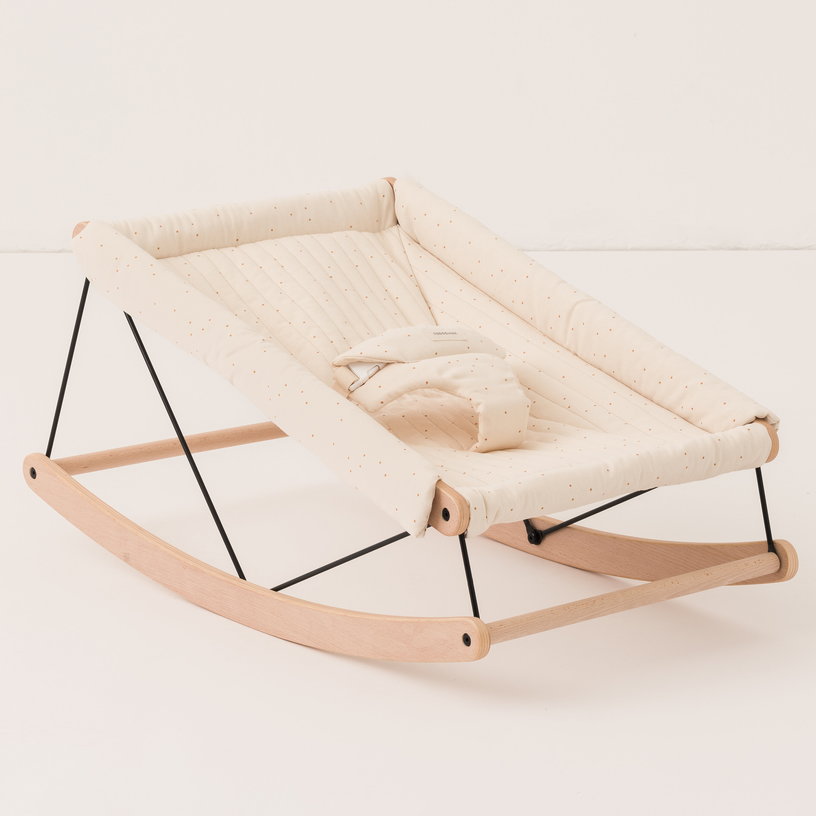 transat-bebe-en-hetre-massif-en-coton-bio-naturel-et-miel-82x44x39cm-growing-green-nobodinoz-1