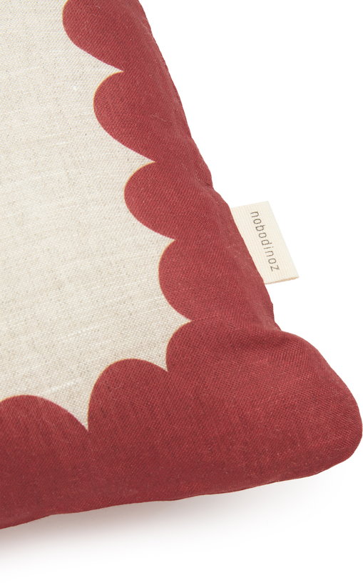 coussin-rectangulaire-en-lin-francais-rouge-carmine-45x30x10cm-vibes-nobodinoz-2