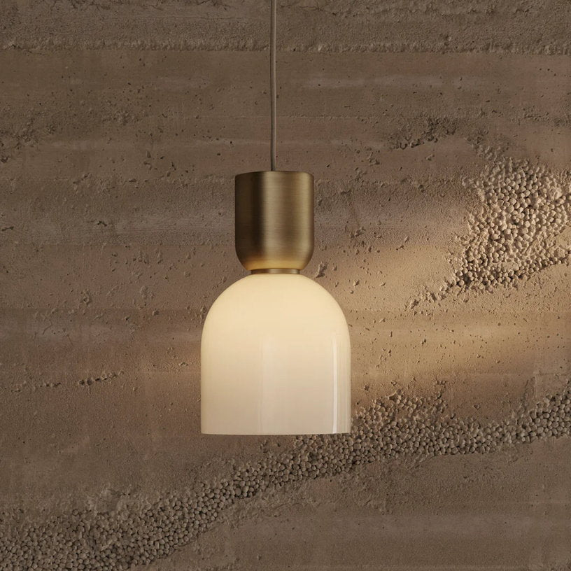 abat-jour-en-verre-opale-cloche-blanc-16-9cm-collect-ferm-living-2