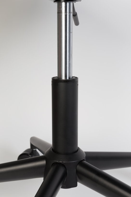 chaise-de-bureau-reglable-en-fer-noir-et-polyester-bleu-76cm-omg-zuiver-7