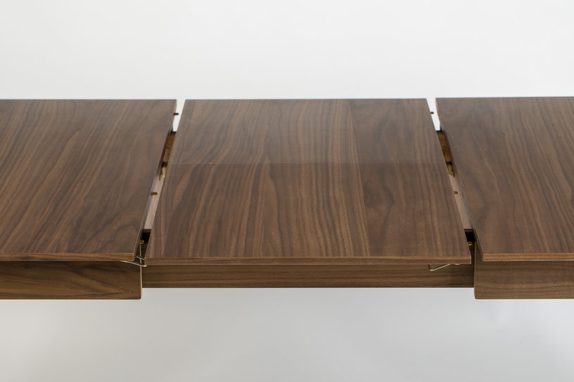 table-a-manger-rectangulaire-avec-rallonge-en-noyer-naturel-120-162x80cm-glimps-zuiver-9