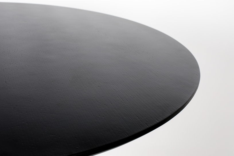 table-a-manger-ronde-en-frene-noir-100x76cm-pilar-zuiver-3