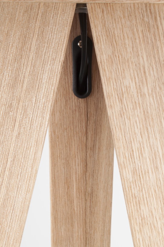lampadaire-en-metal-noir-et-bois-151cm-tripod-zuiver-2
