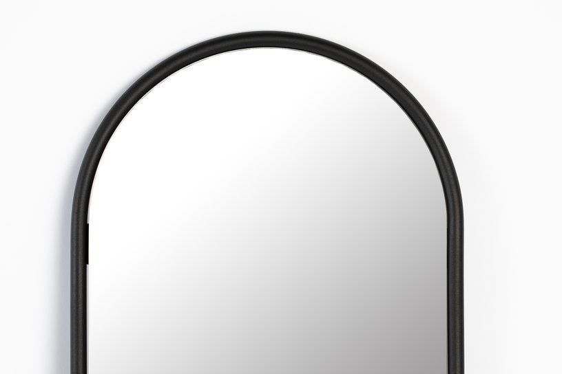 miroir-a-poser-en-acier-noir-165cm-tess-zuiver-3