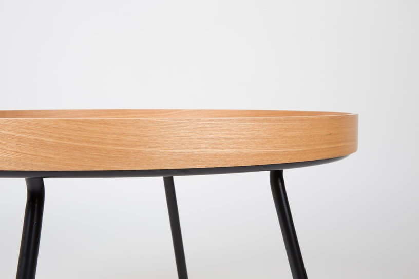 table-basse-plateau-rond-en-chene-et-metal-noir-78x45cm-oak-tray-zuiver-5