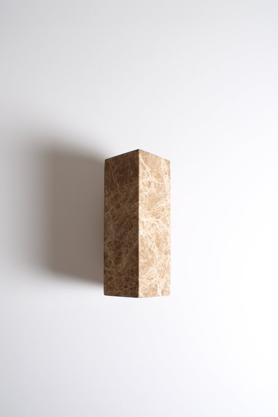 applique-rectangulaire-en-marbre-beige-8x11-5x25cm-kali-baccaris-5