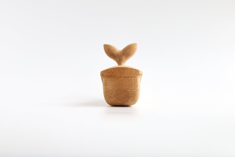 figurine-en-bouleau-naturel-baleine-i-piccolini-emko-4