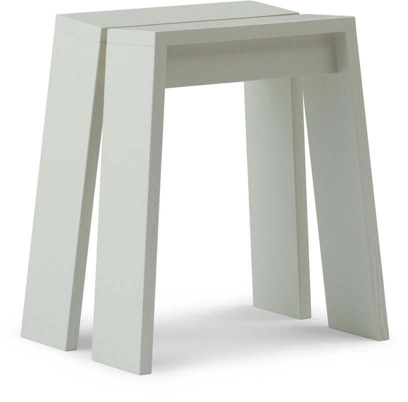 tabouret-en-frene-teinte-gris-46cm-let-normann-copenhagen-1