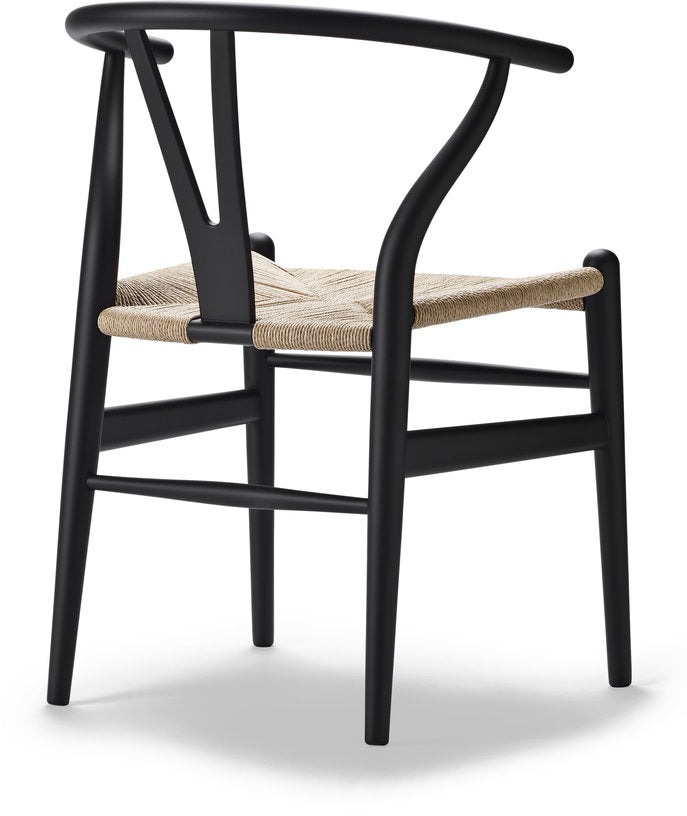 chaise-en-hetre-soft-black-et-assise-tissee-naturelle-76cm-ch24-carl-hansen-son-2
