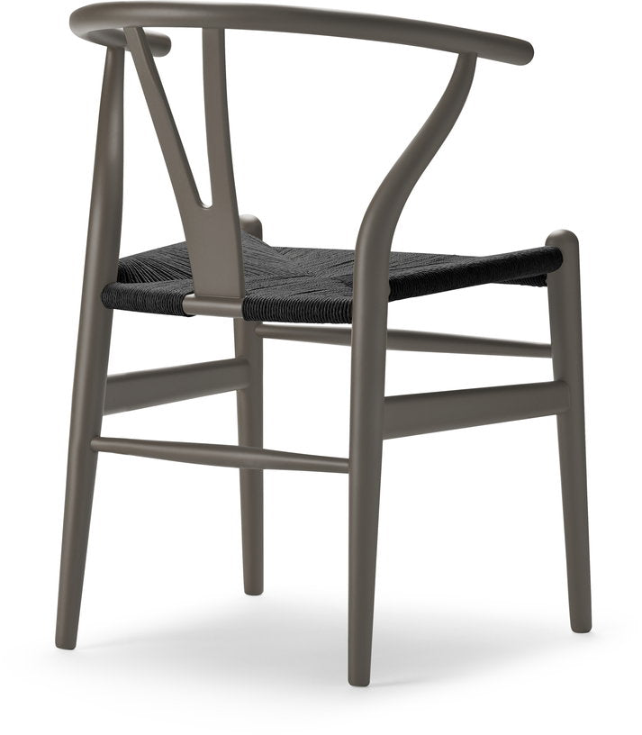 chaise-en-hetre-soft-slate-et-assise-tissee-noire-76cm-ch24-carl-hansen-son-2