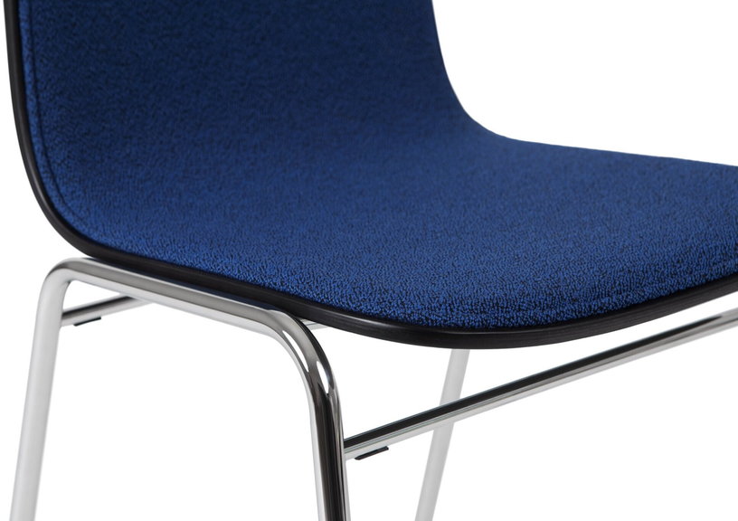 chaise-en-tissus-bleu-et-cadre-argente-touchwood-hem-5