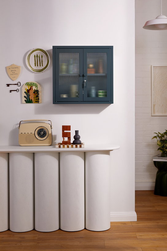 armoire-murale-en-acier-gris-ardoise-et-verre-cannele-60x18x57cm-the-kit-mustard-made-9