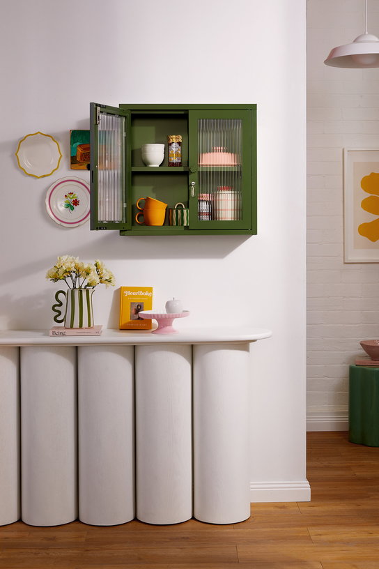 armoire-murale-en-acier-vert-olive-et-verre-cannele-60x18x57cm-the-kit-mustard-made-10
