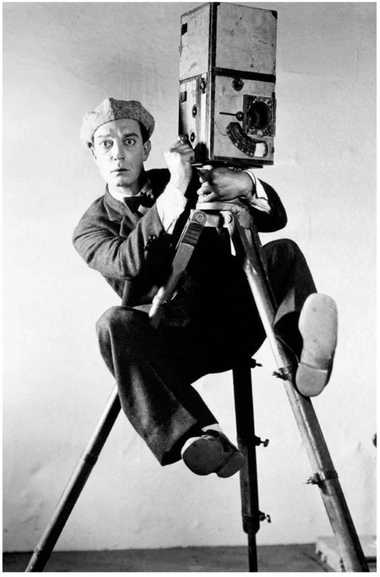 affiche-en-noir-et-blanc-30x40cm-buster-keaton-cameraman-blue-shaker-1