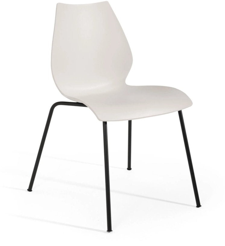 2-chaises-structure-aluminium-peint-noir-et-assise-gris-clair-77cm-maui-kartell-2