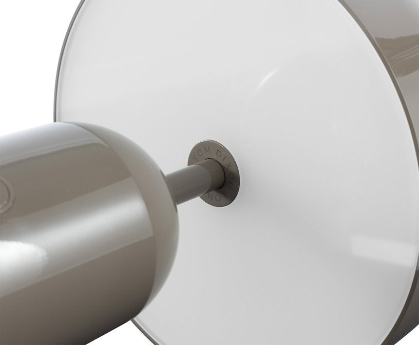 lampe-portable-en-abs-taupe-28cm-bell-tom-dixon-3