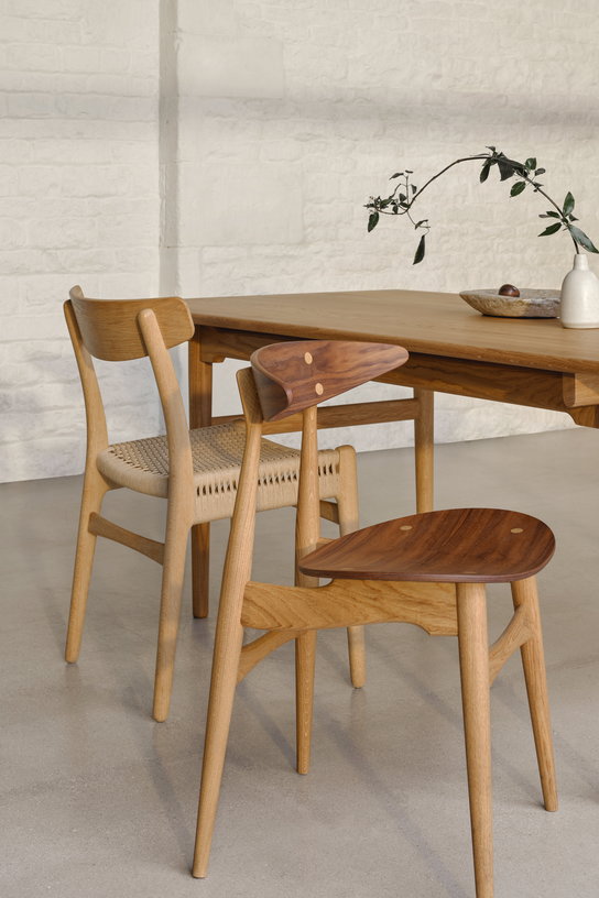 chaise-en-chene-laque-74cm-ch33t-carl-hansen-son-4