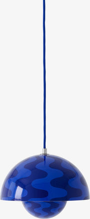 suspension-a-motifs-bleu-cobalt-et-bleu-crepuscule-23x16cm-flowerpot-vp1-tradition-1
