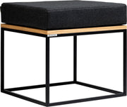pouf-sur-plateforme-en-bois-et-en-acier-tensio-custom-form-1