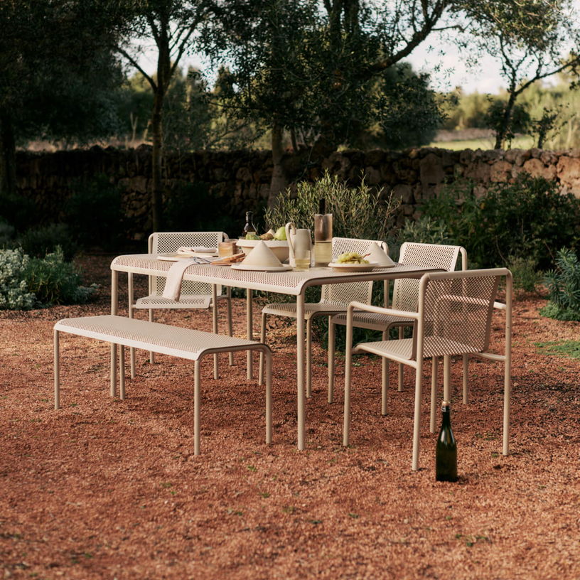 table-en-fer-beige-160x74cm-dapple-ferm-living-3