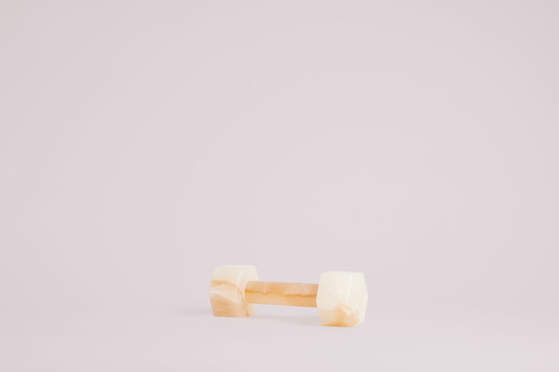 haltere-de-decoration-en-onyx-ambre-8x25cm-herackles-studio-gaia-1