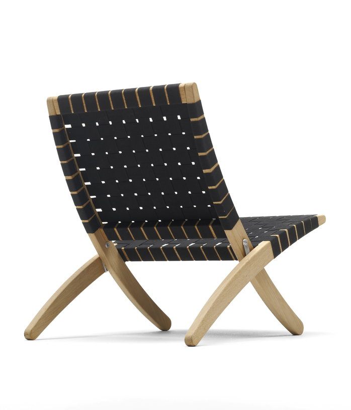fauteuil-en-chene-huile-et-assise-sangles-noires-76cm-cuba-chair-carl-hansen-son-2
