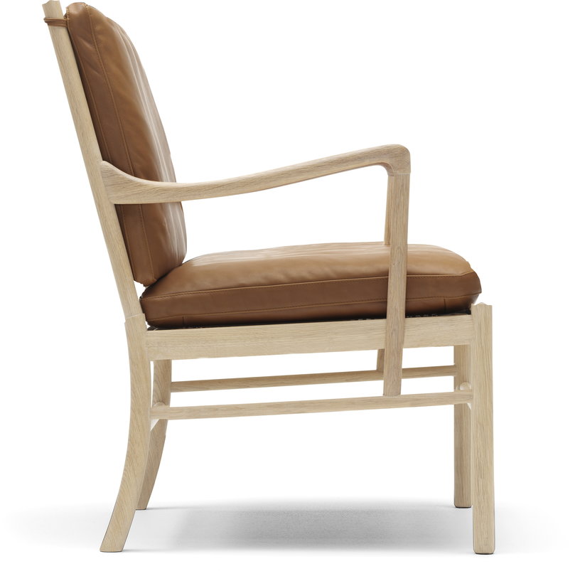 fauteuil-en-chene-savonne-et-assise-en-cuir-thor-307-85cm-ow149-carl-hansen-son-3