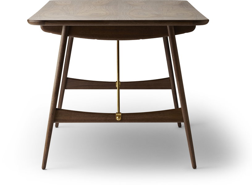 table-a-manger-rectangulaire-en-noyer-huile-et-laiton-210x82cm-hunting-table-carl-hansen-son-2