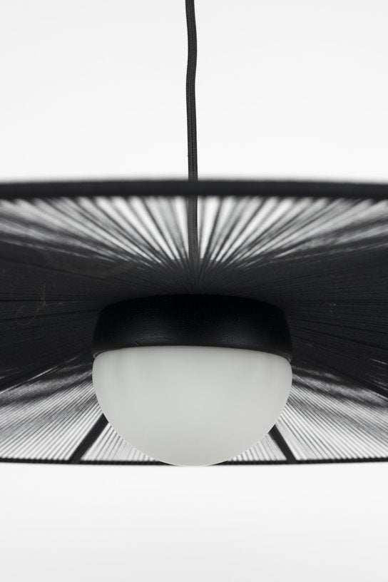 suspension-en-fer-noir-80x80x167cm-belle-zuiver-2