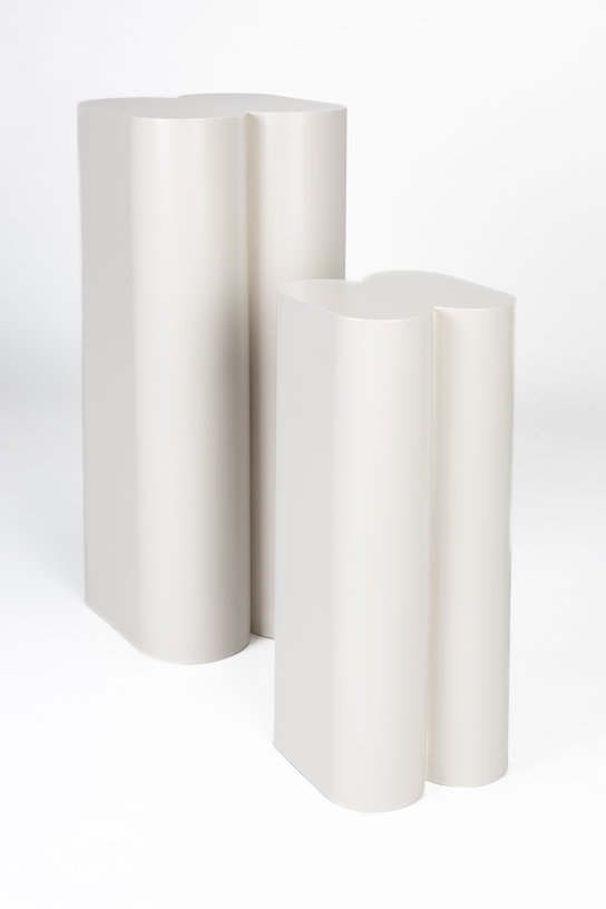 2-supports-pour-plantes-en-fer-beige-36x35x80cm-shape-zuiver-3