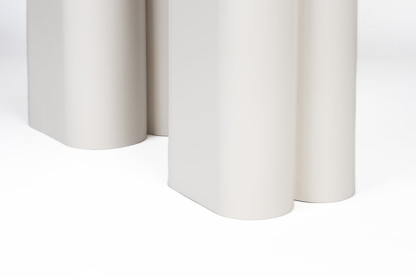 2-supports-pour-plantes-en-fer-beige-36x35x80cm-shape-zuiver-5