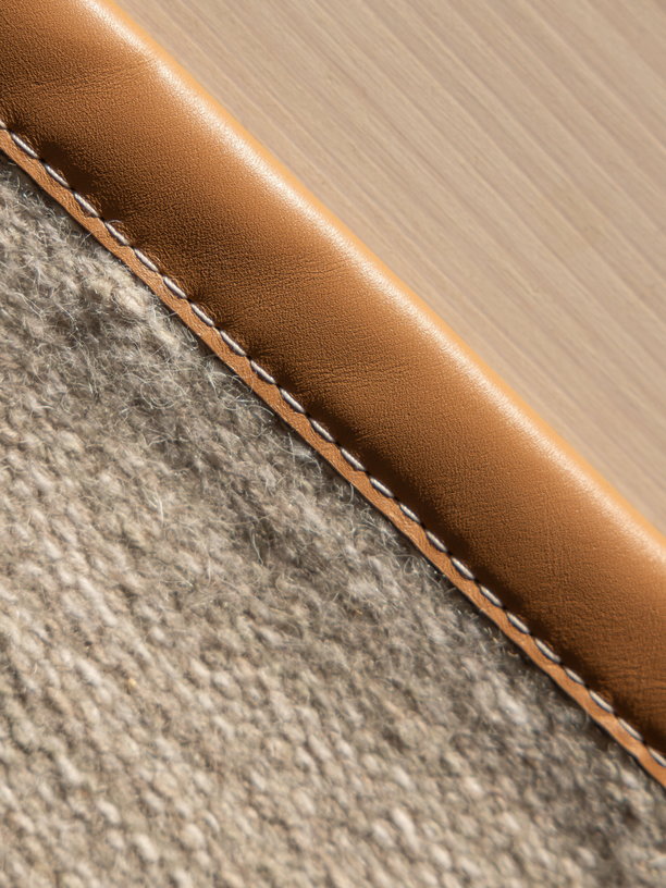 tapis-de-couloir-en-laine-beige-et-bordure-en-cuir-80x250cm-bjork-design-house-stockholm-5