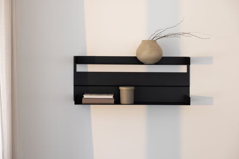 etagere-murale-en-acier-noir-30x76cm-aris-metallbude-4