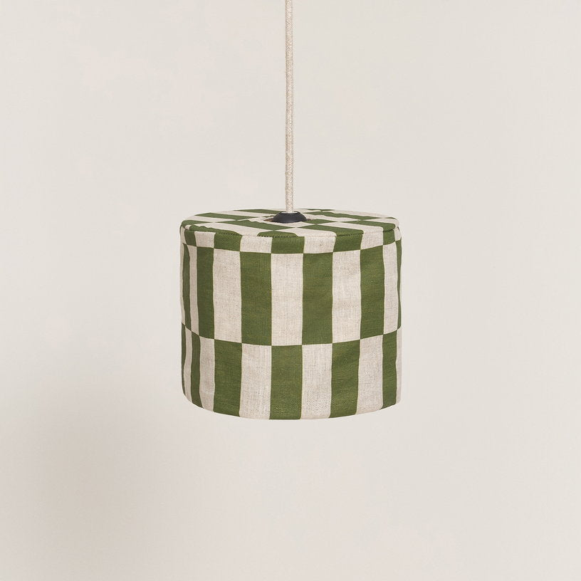 abat-jour-en-lin-pour-suspension-a-carreaux-vert-20cm-vibes-nobodinoz-2