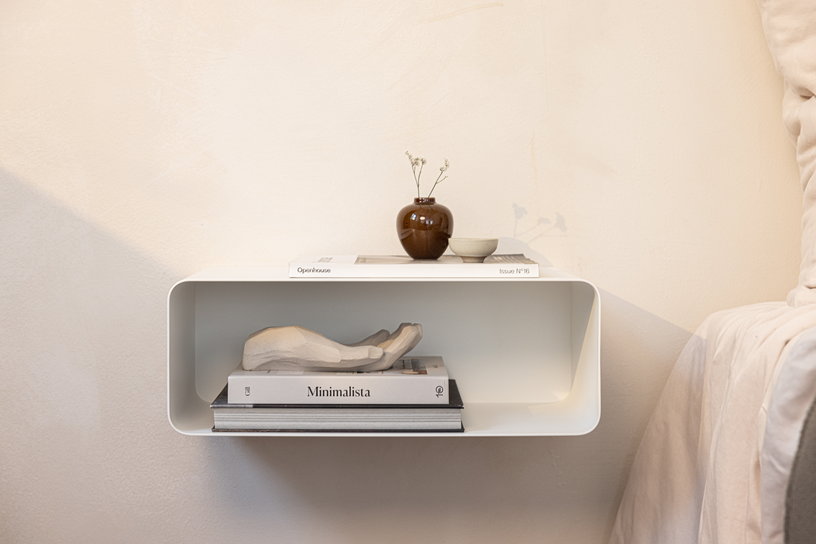 table-de-chevet-suspendue-en-acier-blanc-47x17x25cm-nelio-metallbude-9