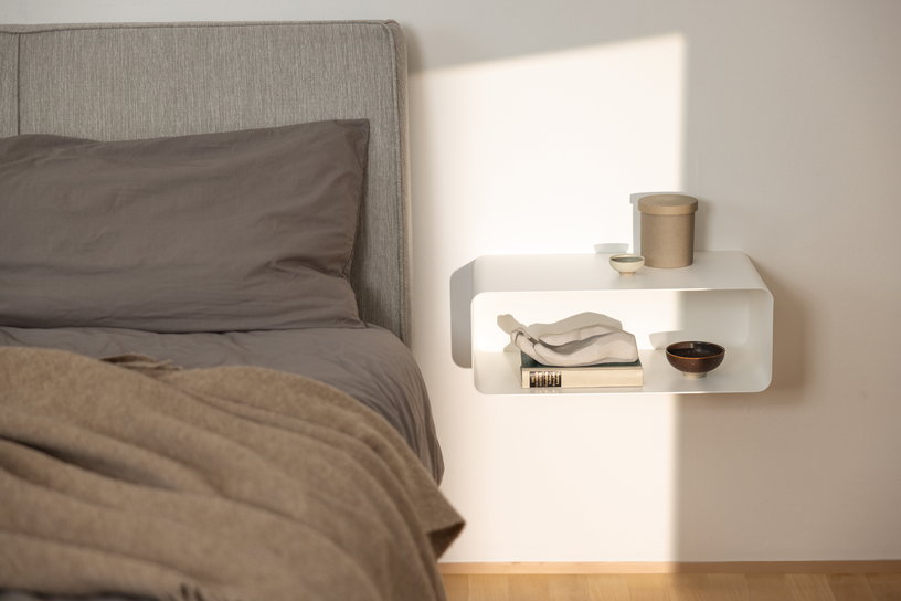 table-de-chevet-suspendue-en-acier-blanc-47x17x25cm-nelio-metallbude-12