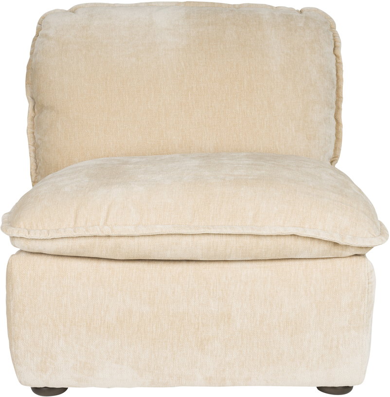 fauteuil-en-velours-beige-radley-dutchbone-1