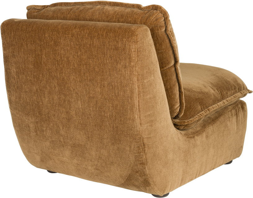 fauteuil-en-velours-cognac-radley-dutchbone-3