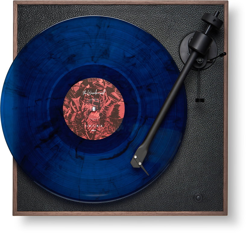 platine-vinyle-33-45tours-preamplifiee-finition-cuir-et-noyer-35x10-8cm-square-cc-la-boite-concept-10