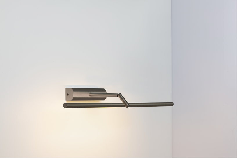 applique-murale-avec-socle-potence-en-graphite-satine-61cm-airy-cvl-luminaires-2